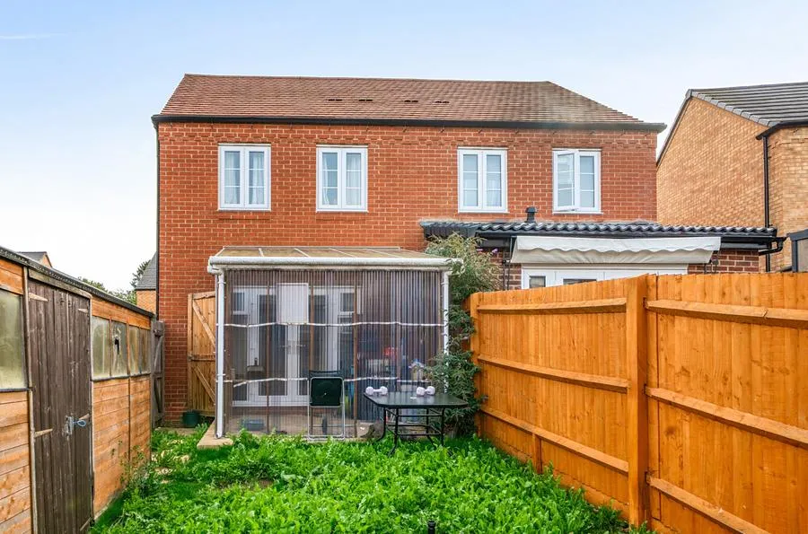 Kestrel Crescent, Witney, OX28, photo 16