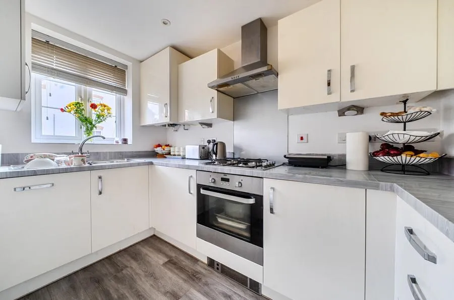 Kestrel Crescent, Witney, OX28, photo 7