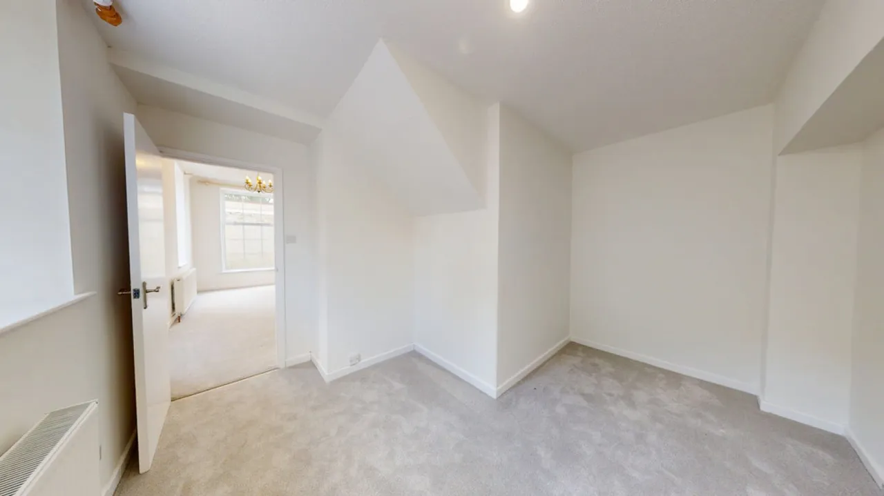 Hatherley, Cheltenham, photo 9