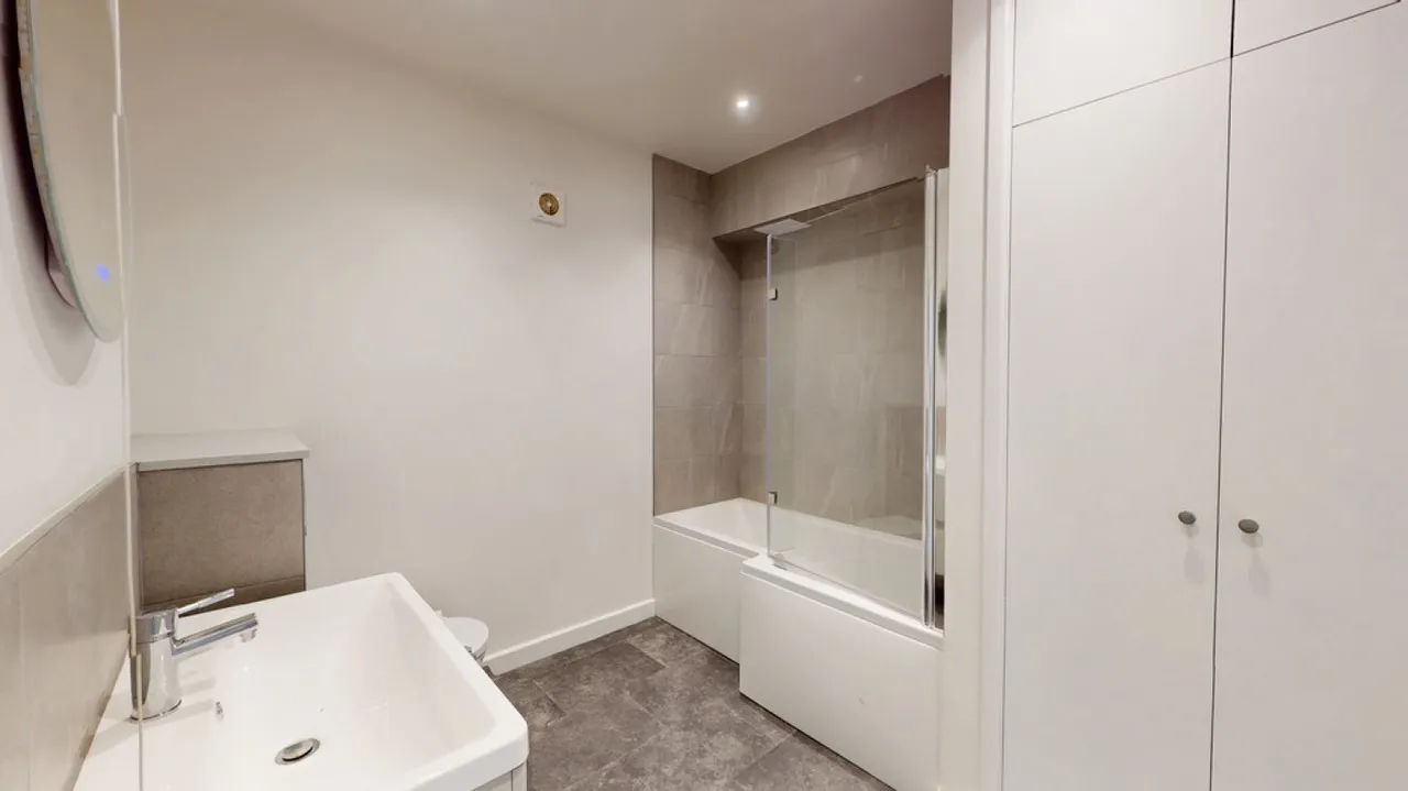 Hatherley, Cheltenham, photo 8