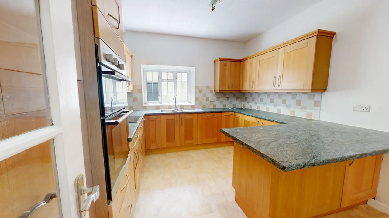Hatherley, Cheltenham, photo 4