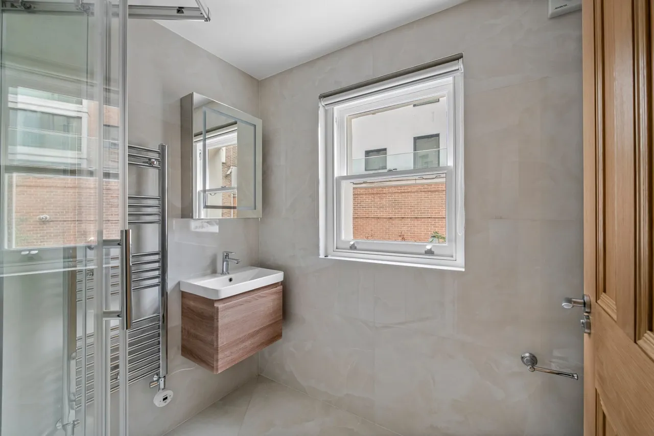 Titchborne Row, W2, photo 3