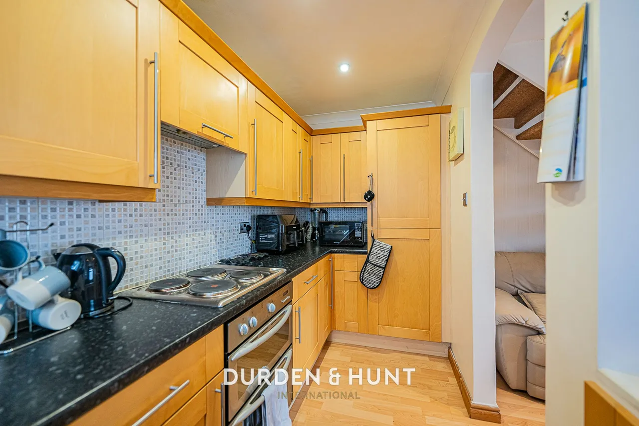 Hereward Green, Loughton, IG10, photo 5