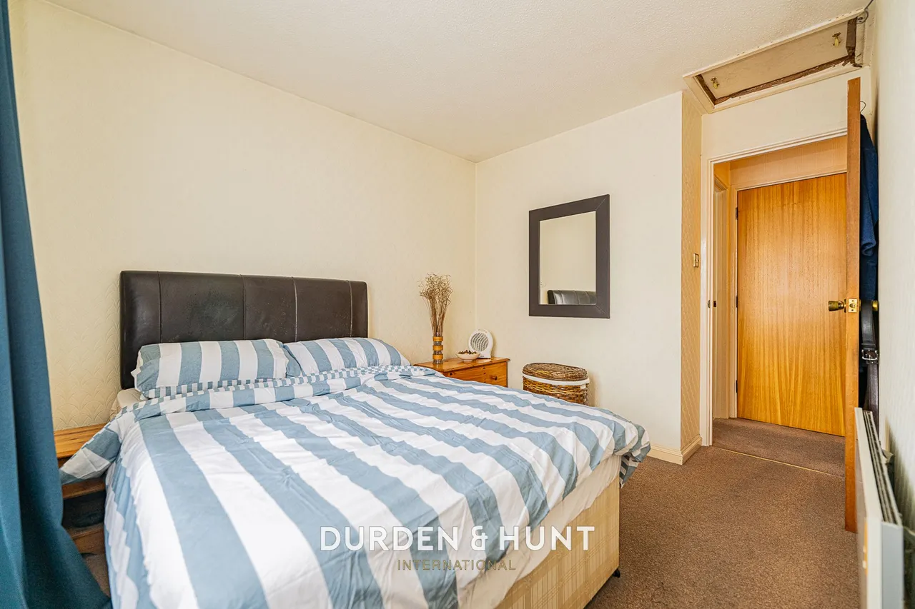 Hereward Green, Loughton, IG10, photo 8