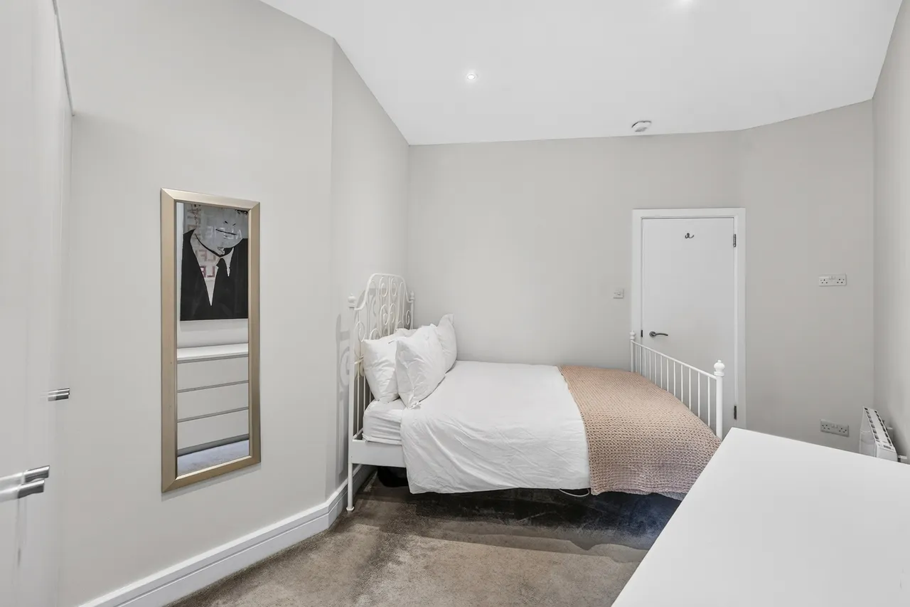 Abercrombie Street, Battersea, London, SW11, photo 6
