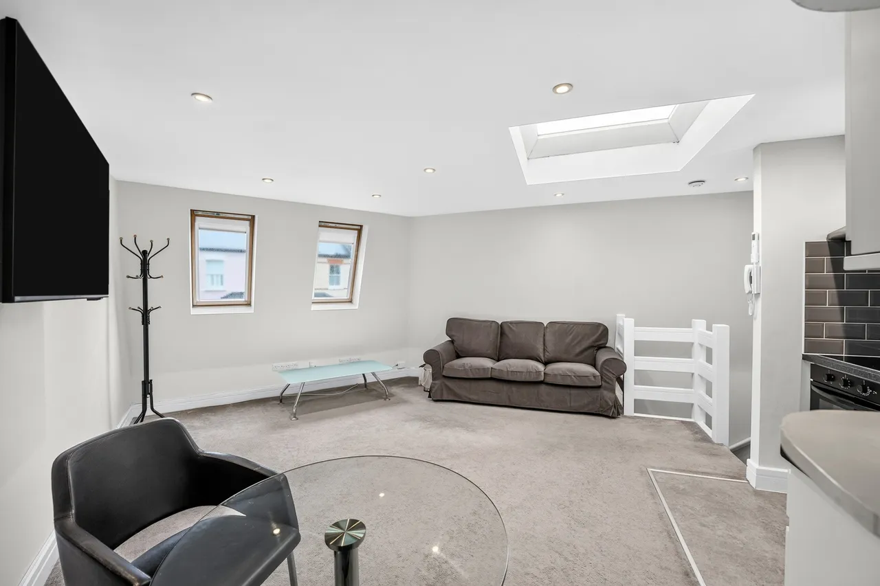 1 bed flat to rent — Abercrombie Street, Battersea, London, SW11