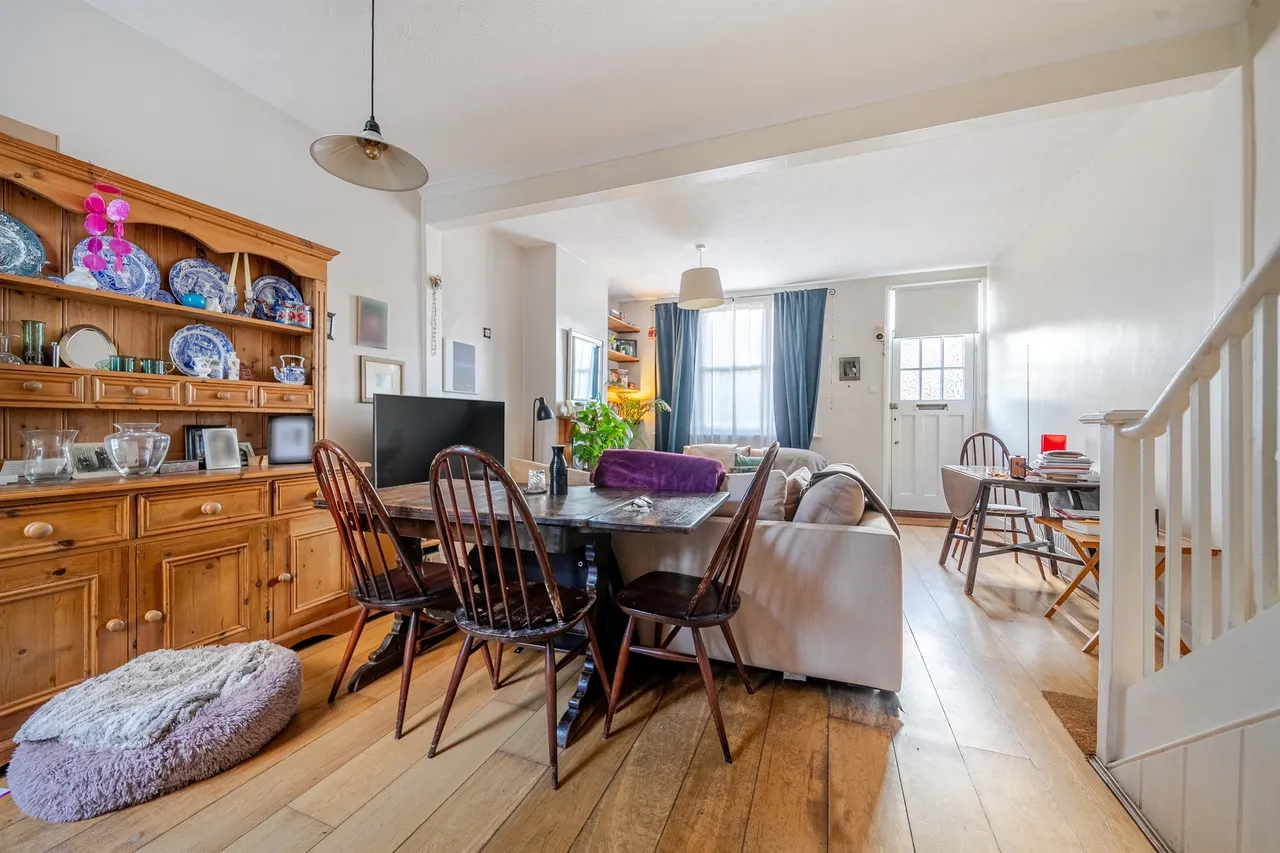 St Johns Terrace, Enfield, photo 4
