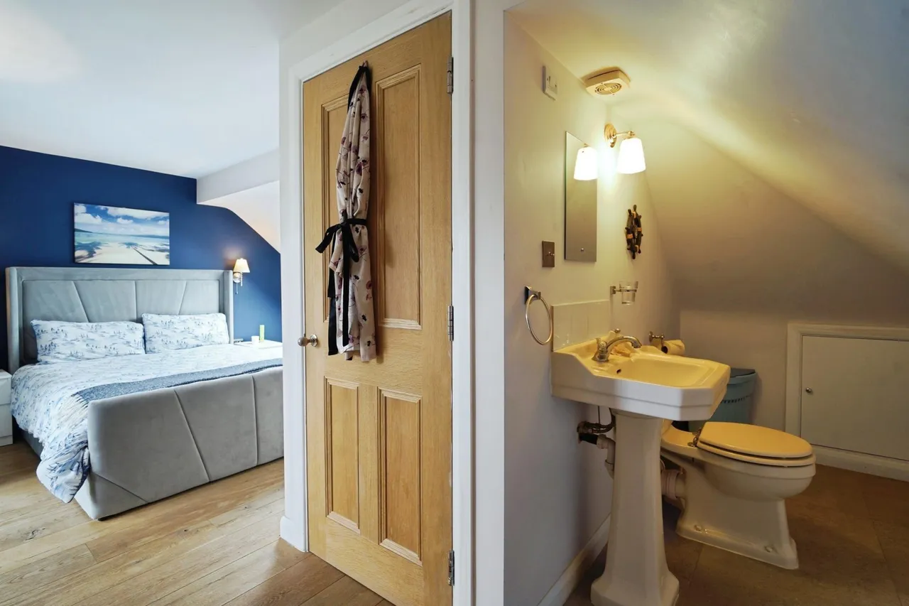 Palace Road, London, SW2, photo 10