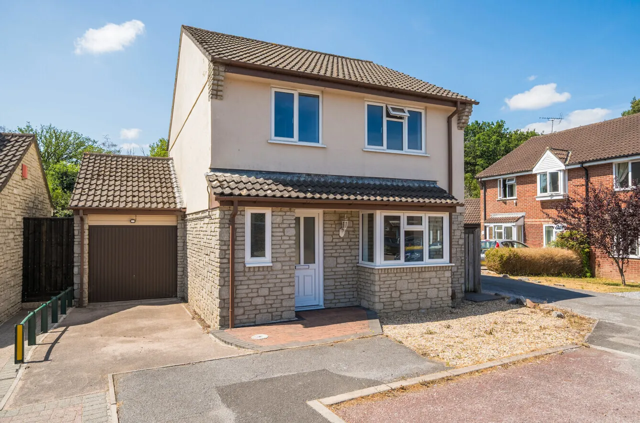 4 bed property for sale, Holmes Road, Heathfield, TQ12