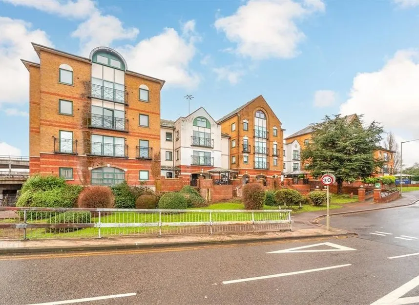 flat to rent, Brent Cross Gardens, Brent Cross, NW4