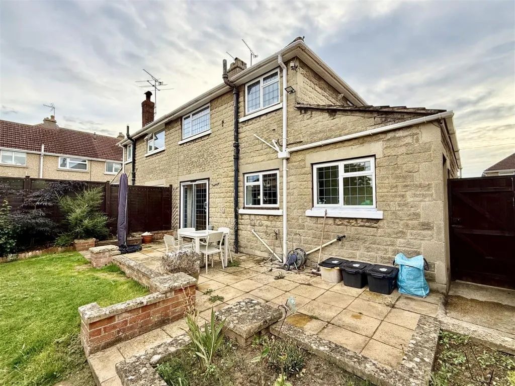Woodside Avenue, Swindon, photo 13