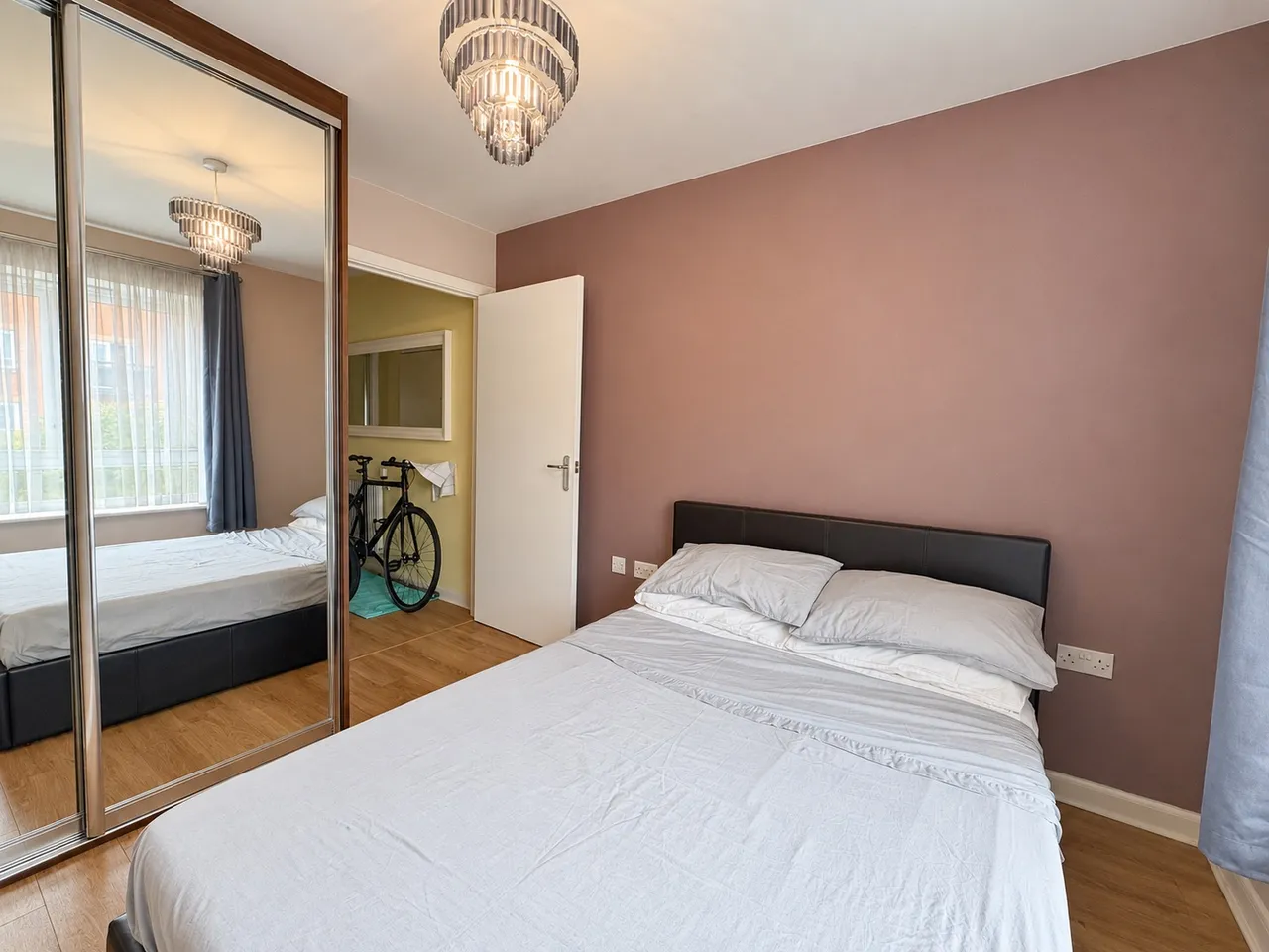 Featherstone Road, Southall, UB2, photo 6