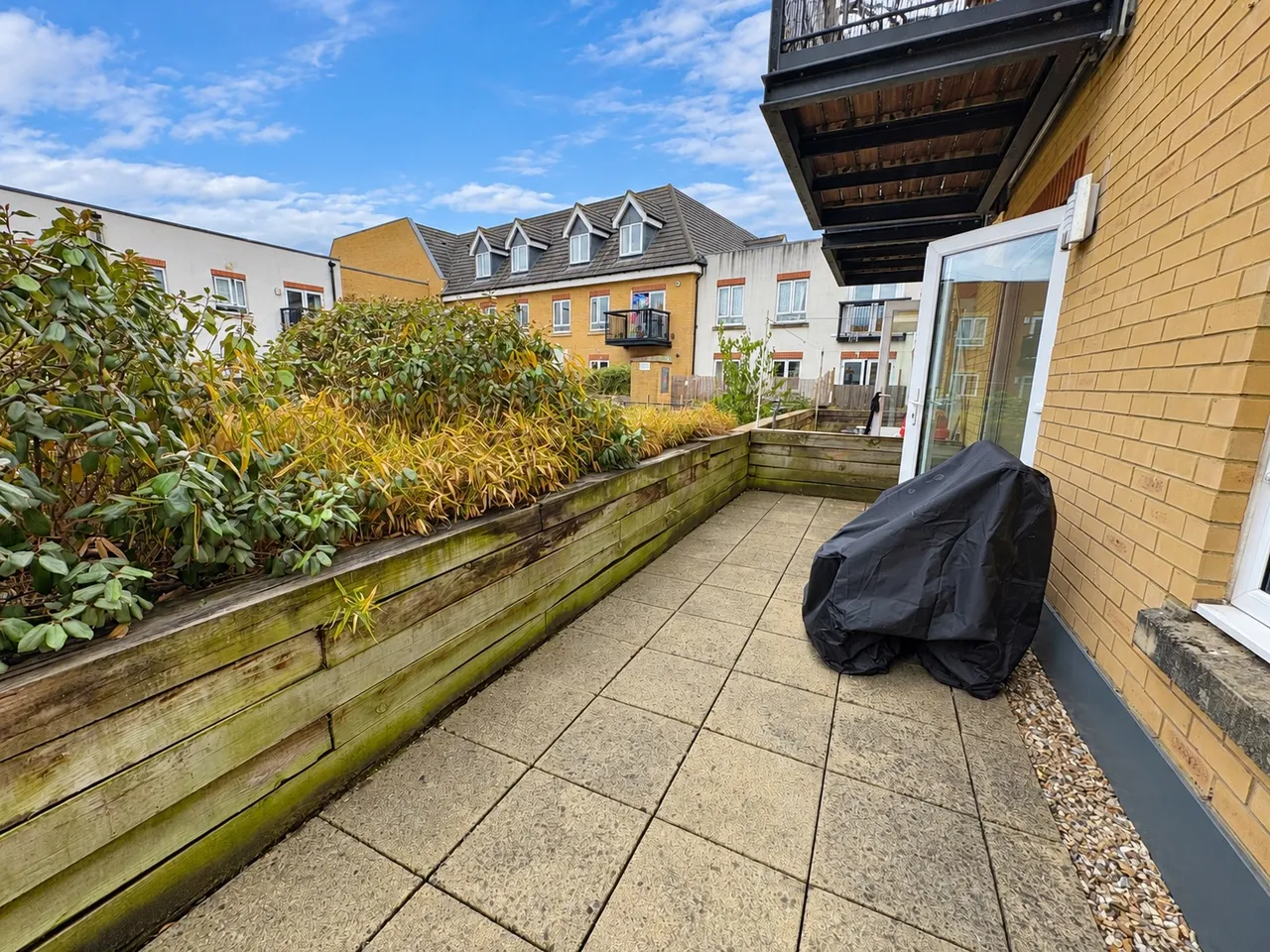 Featherstone Road, Southall, UB2, photo 8
