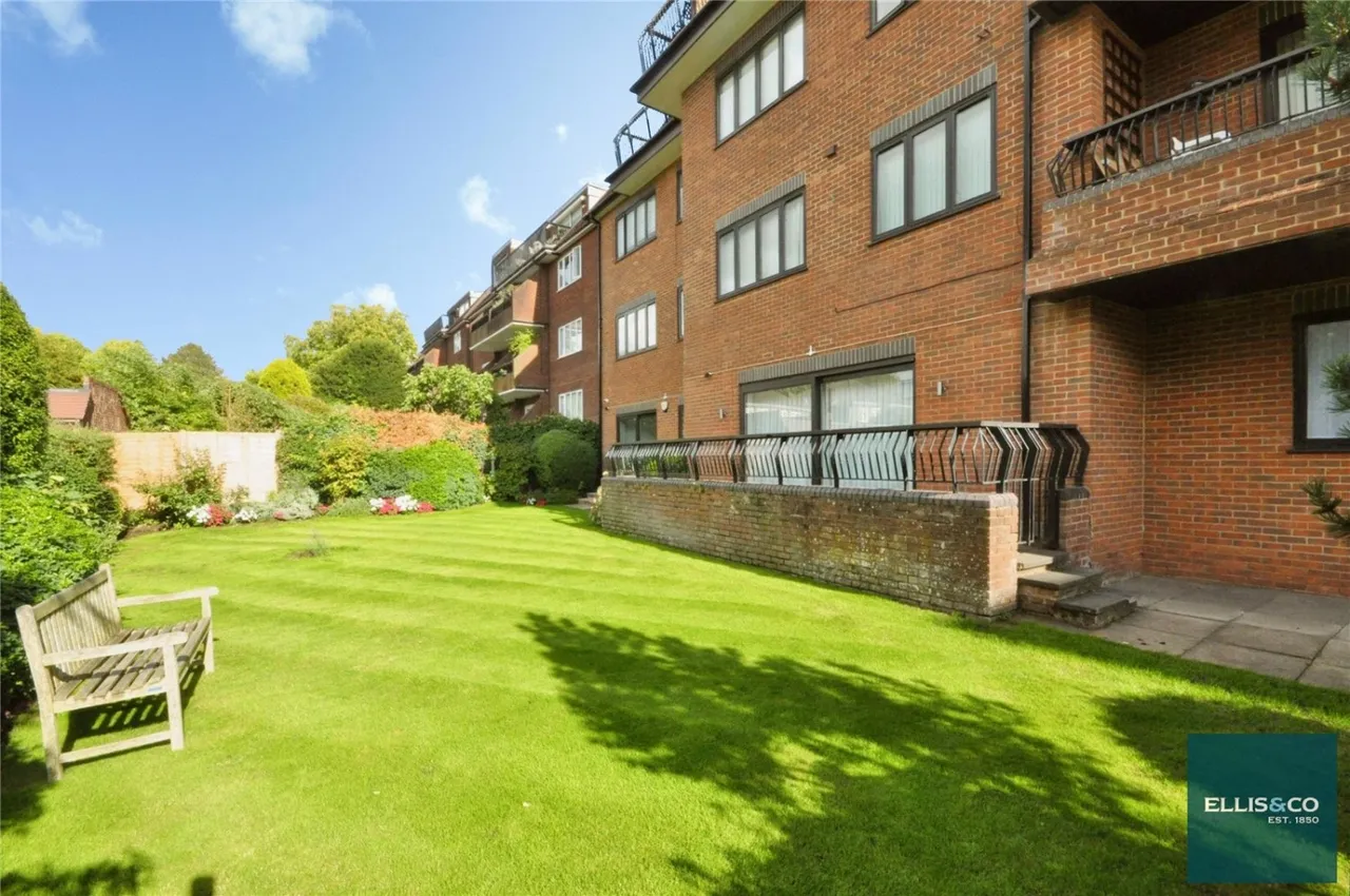Hendon Lane, London, N3, photo 17