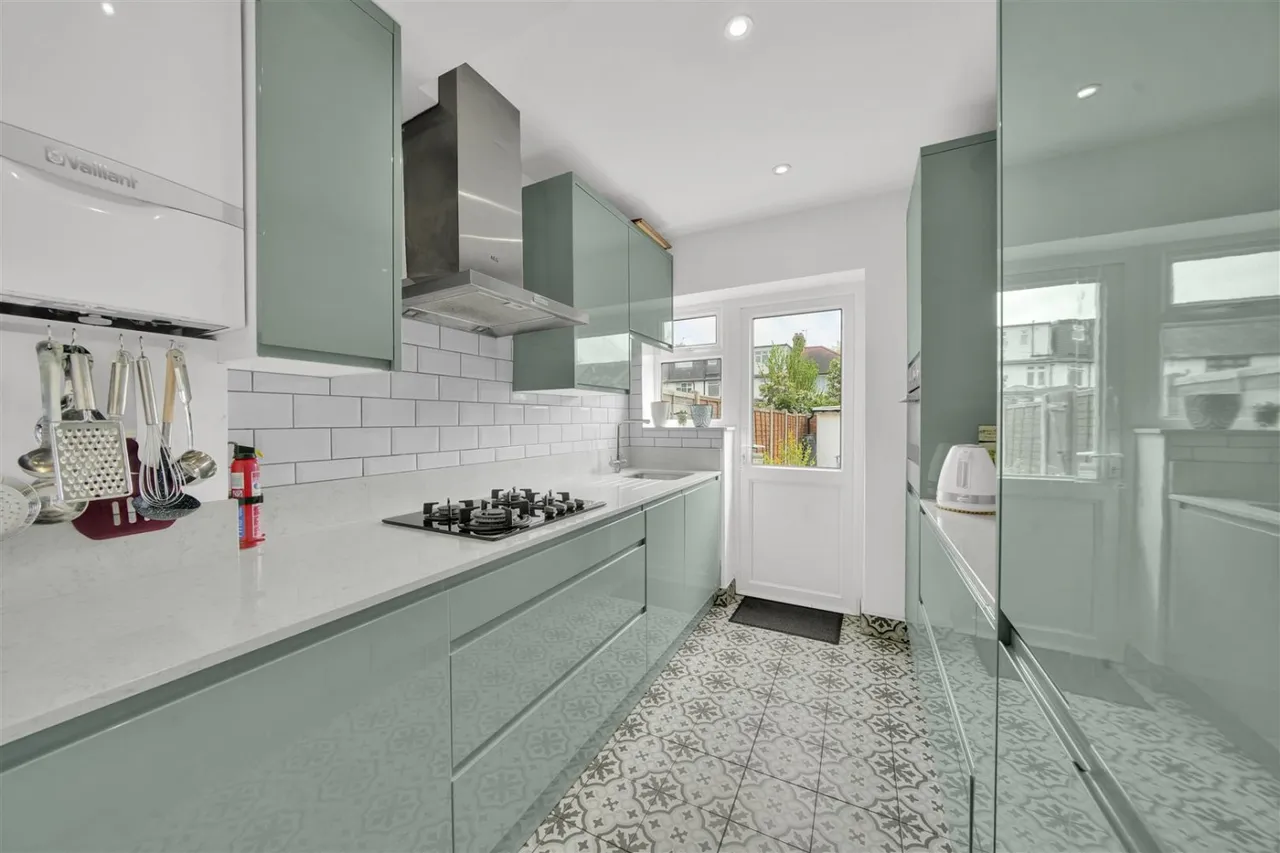 Morley Road, Chadwell Heath, RM6, photo 4