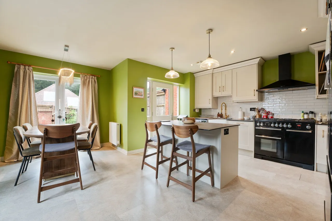Woodbury Lane, Salisbury, SP2, photo 3