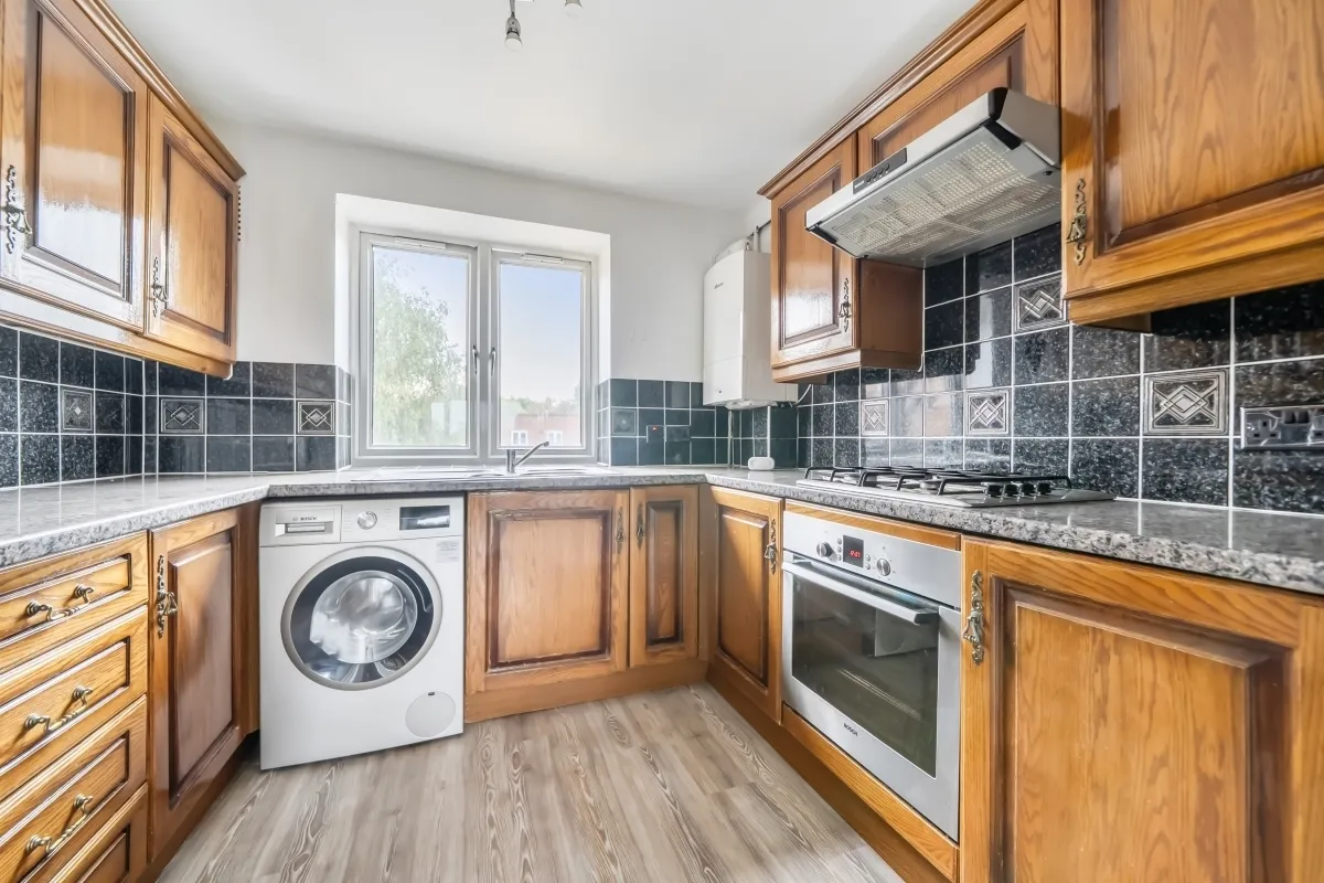 Friern Barnet Lane London N20, photo 3