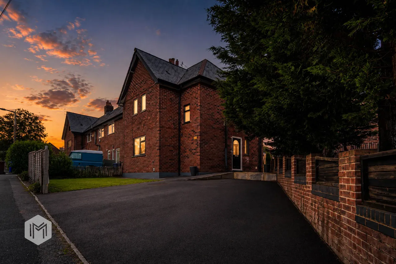 Ashwood Avenue, Ramsbottom, Bury, BL0 0BQ, photo 23