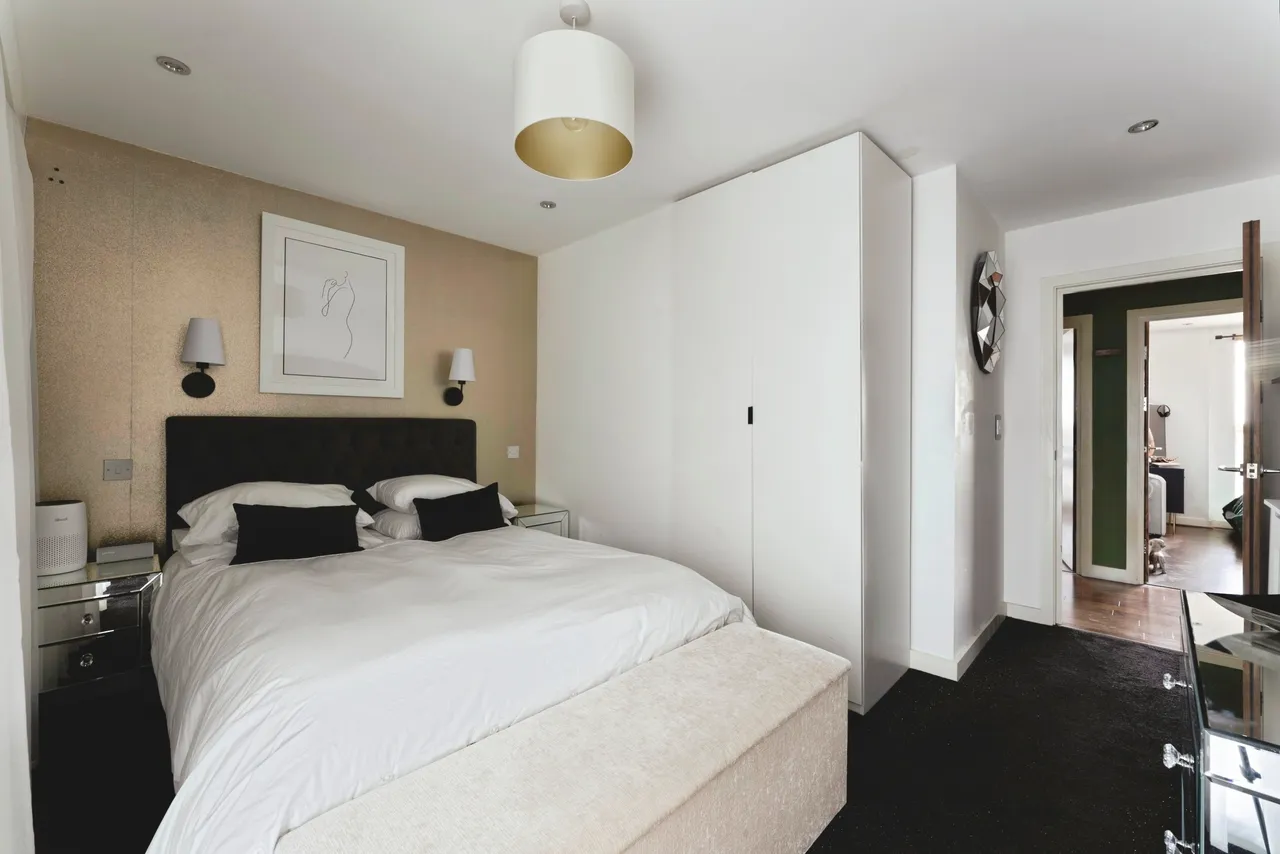 Queens Road West, London, E13, photo 12