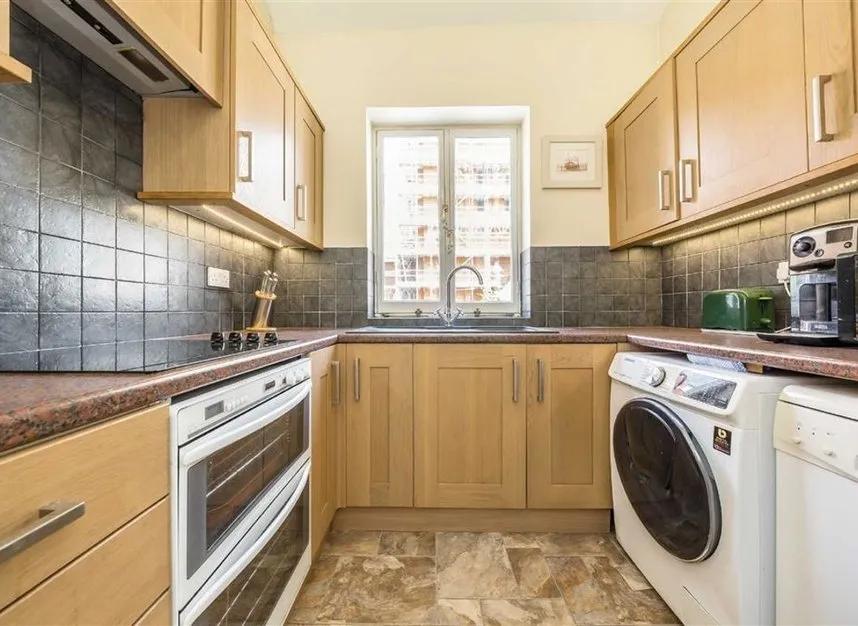 Newark Street, Whitechapel, E1, photo 5
