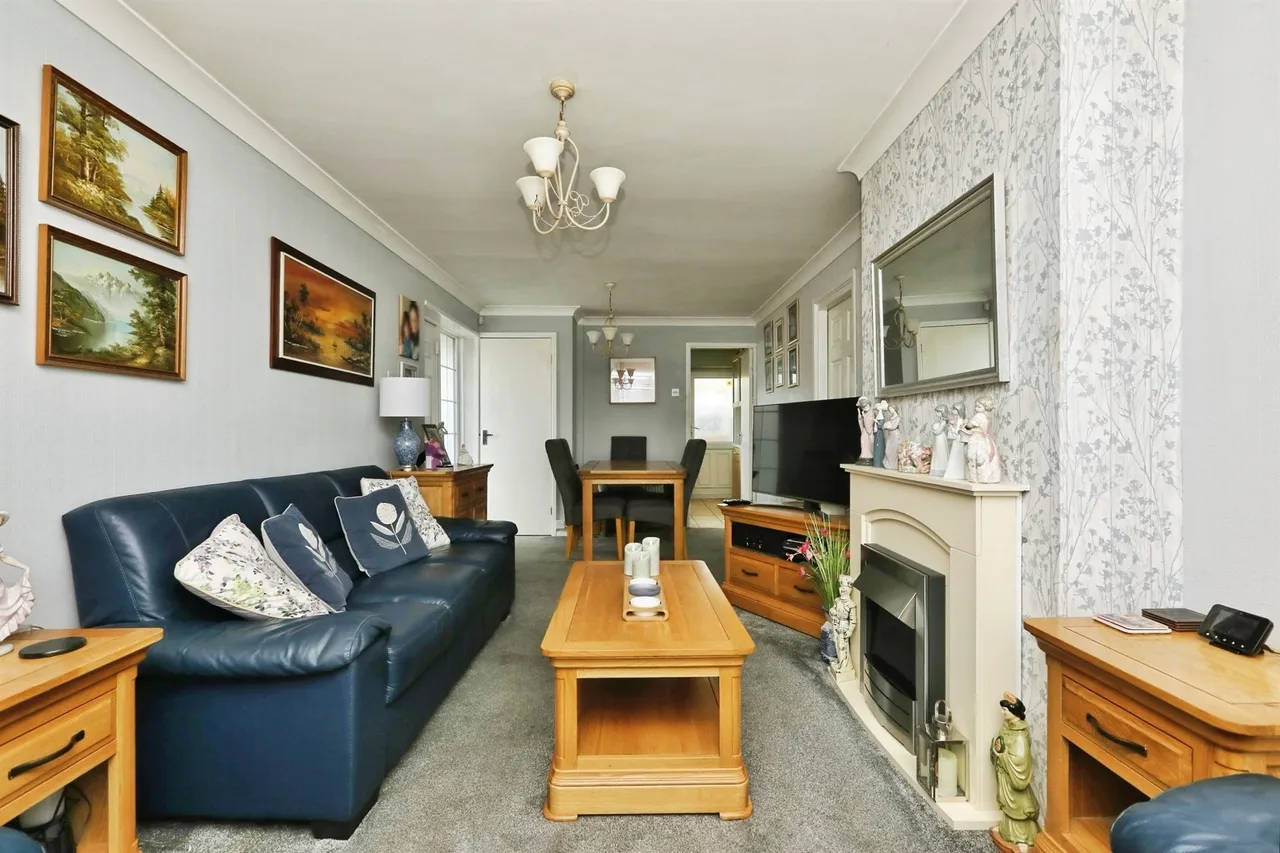 Harpenden Drive, Dunscroft, DN7, photo 5
