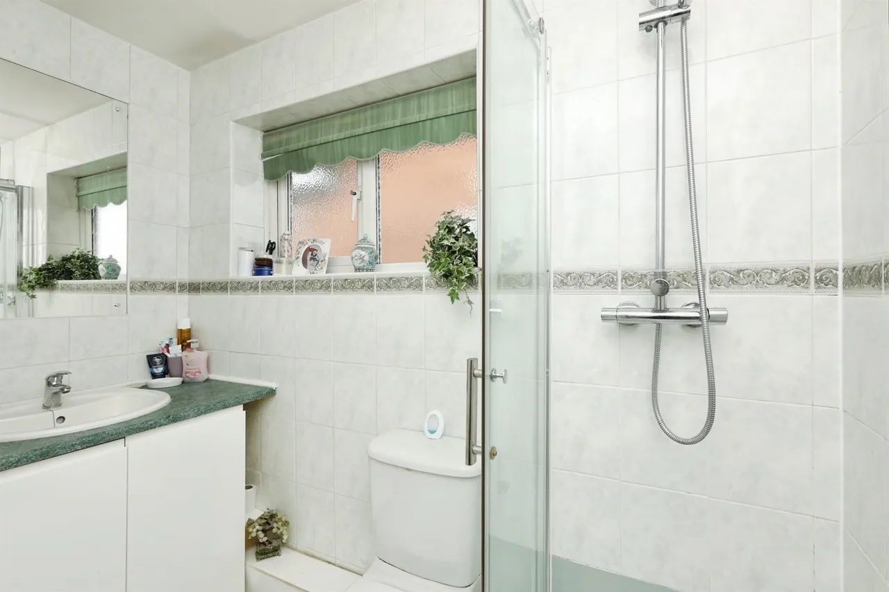 Harpenden Drive, Dunscroft, DN7, photo 12