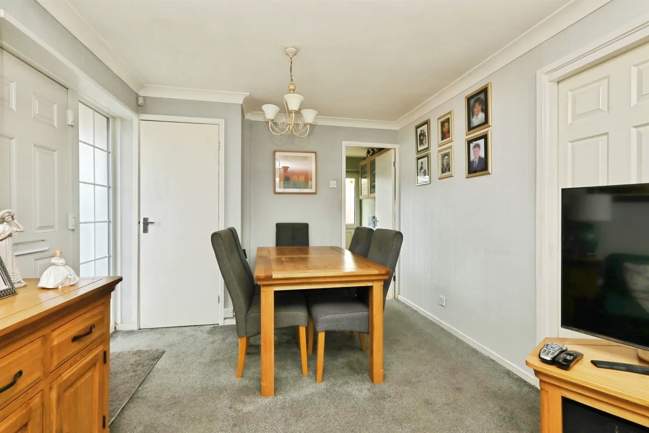 Harpenden Drive, Dunscroft, DN7, photo 4