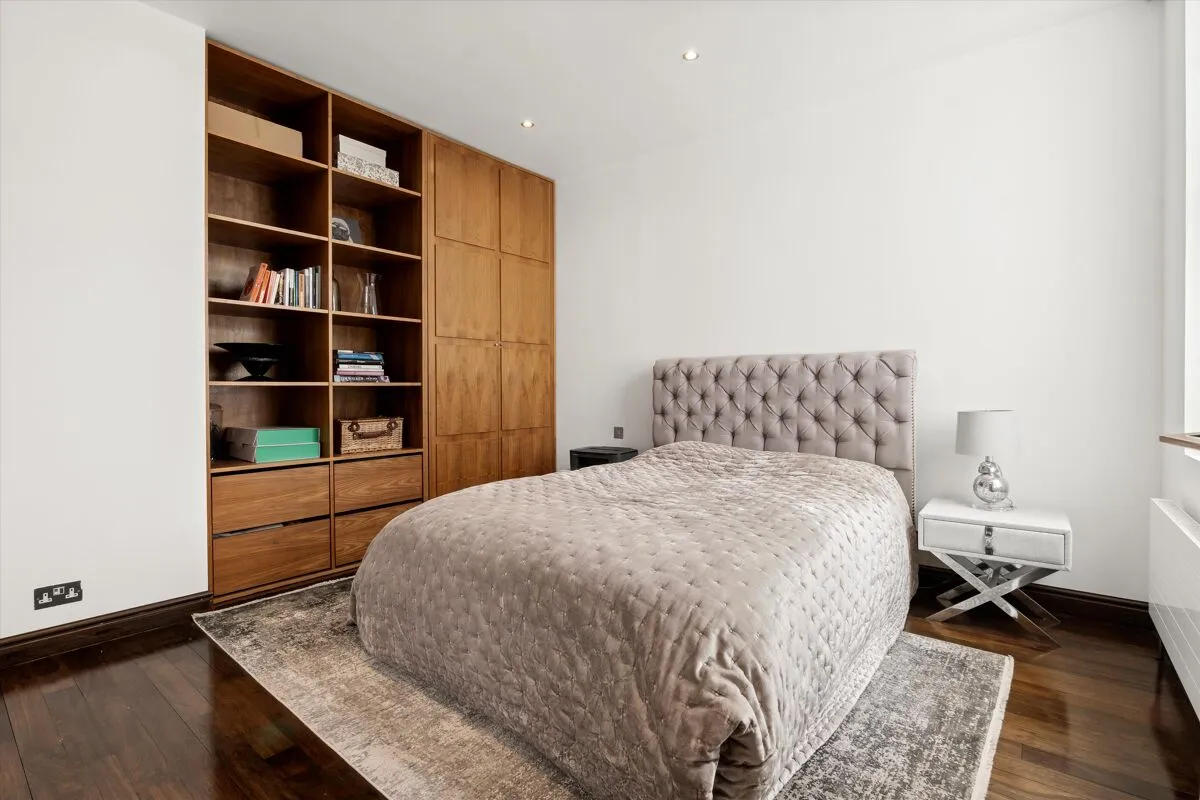 Marloes Road, London, W8, photo 9