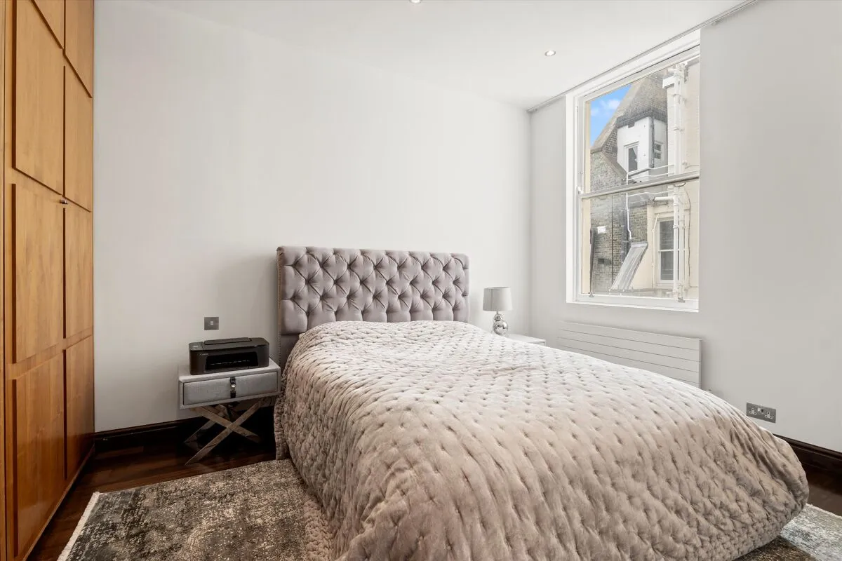 Marloes Road, London, W8, photo 8