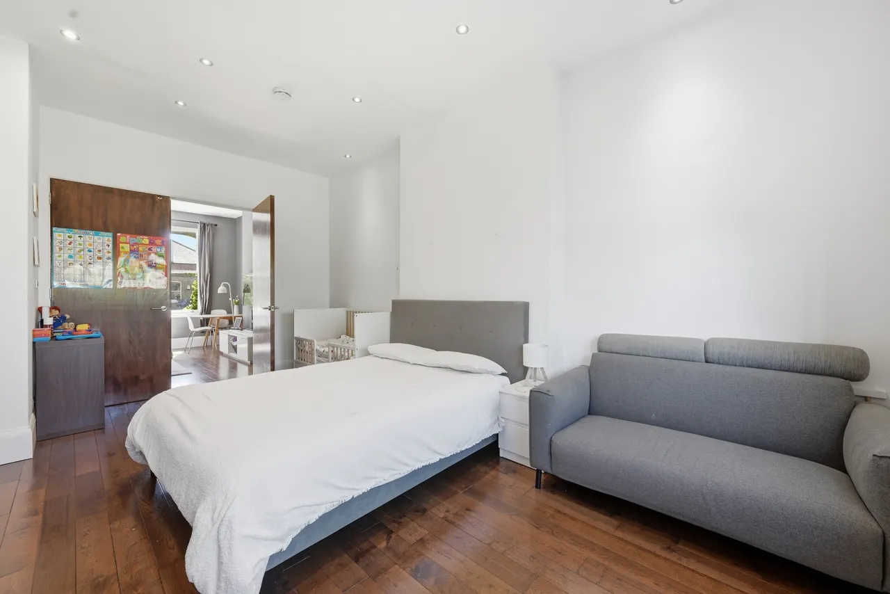 Brondesbury Road, Queens Park, NW6 6BP, photo 8