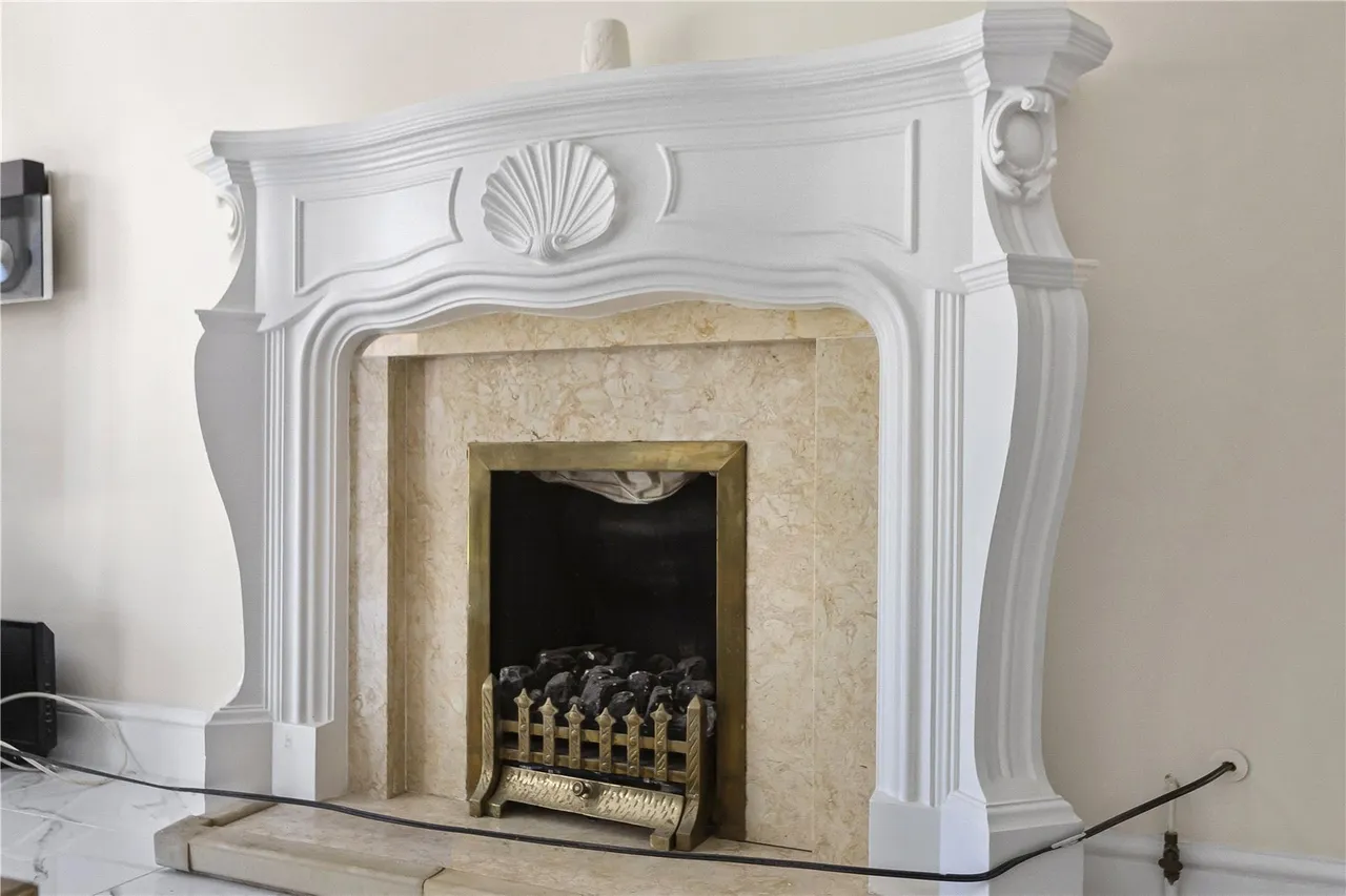 Meadowbanks, Barnet Road, Arkley, Hertfordshire, EN5 3LY, photo 4