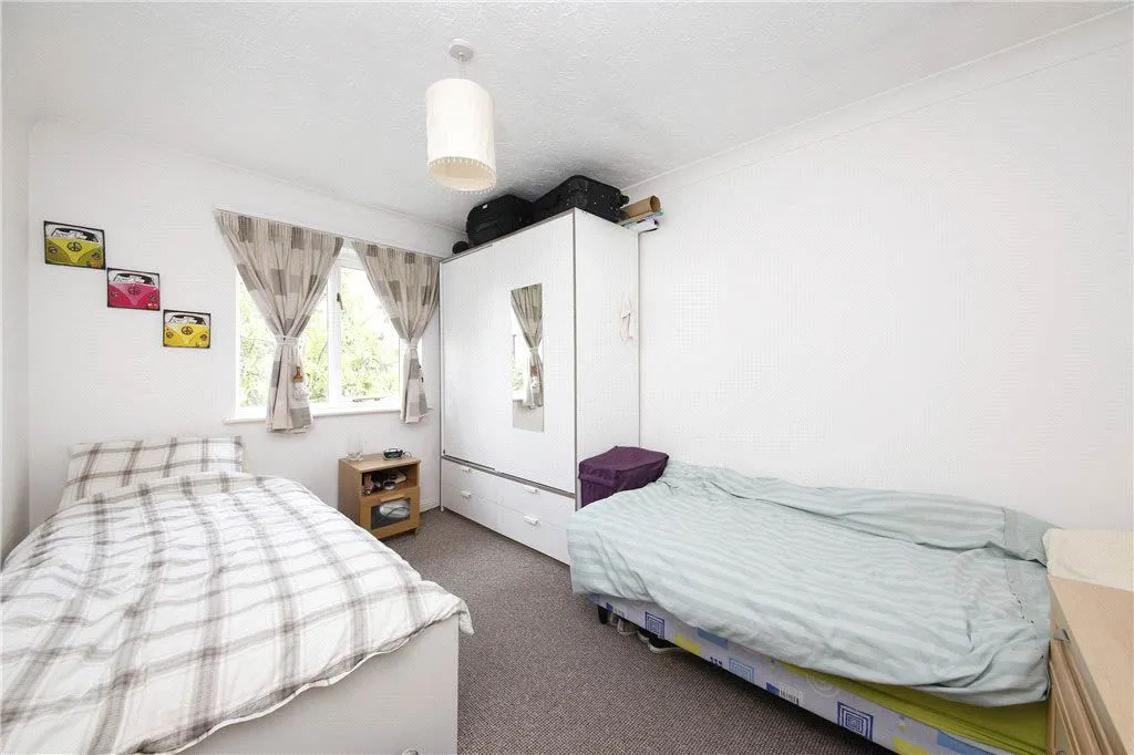 Flat 83, 13 Sheppard Drive, London, photo 4