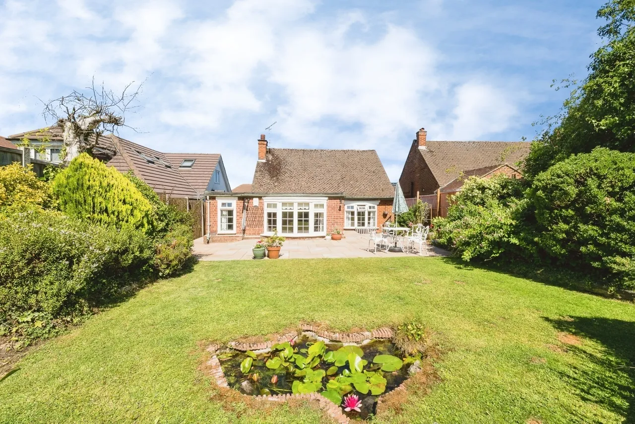 Lechmere Avenue, CHIGWELL, Essex, IG7, photo 16