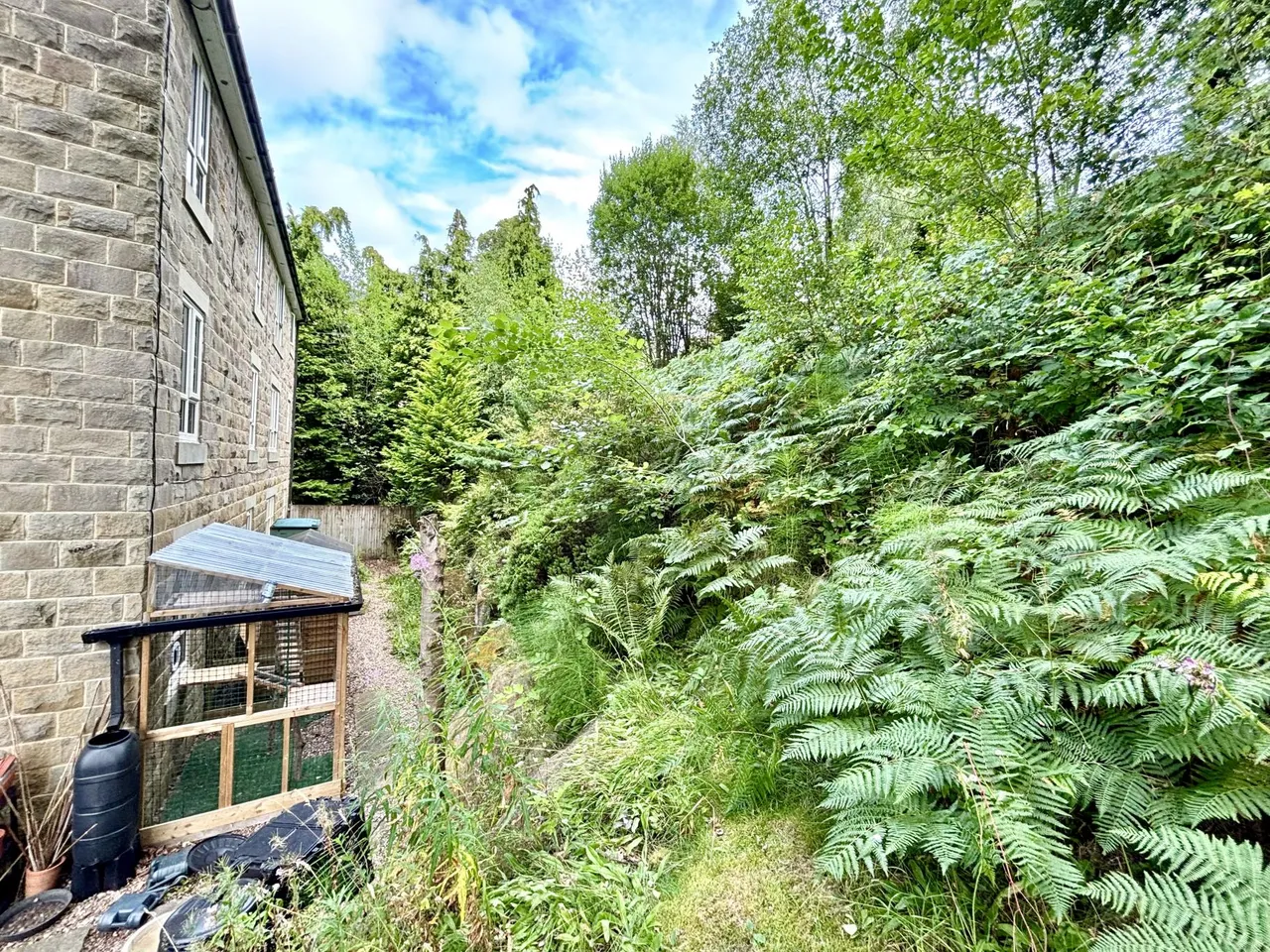 Stepping Stones, East Morton, BD20, photo 22