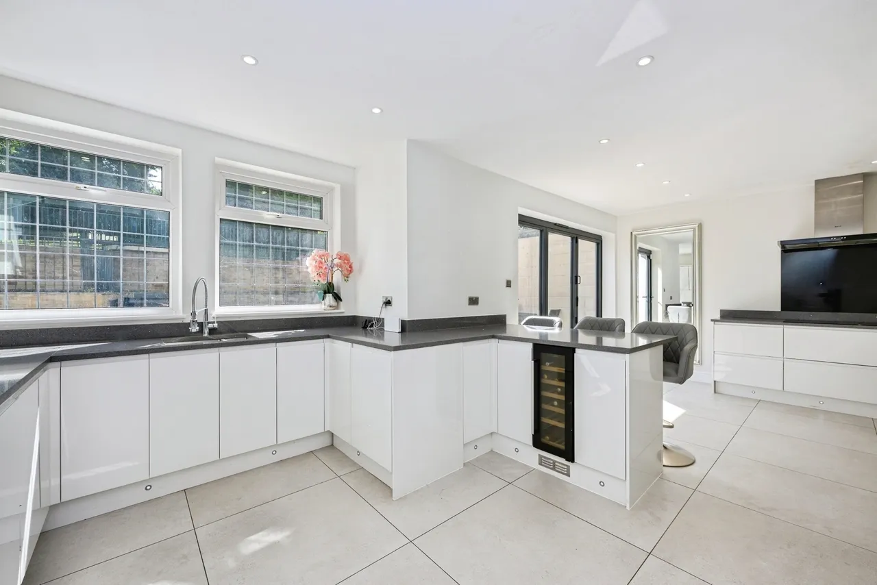 Byron Avenue, Coulsdon, CR5, photo 5