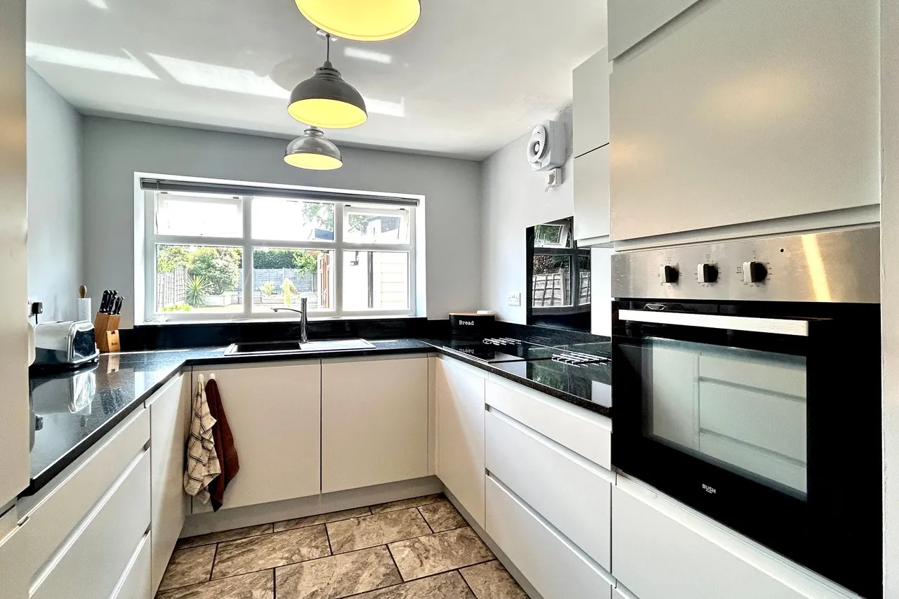 Hambleton Road, Cheadle, photo 8