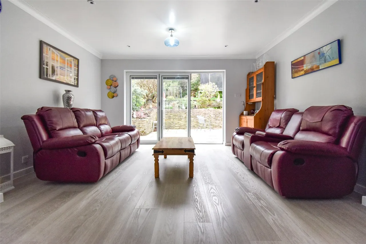 Cranmore Gardens, Aldershot, Hampshire, GU11 3BQ, photo 3