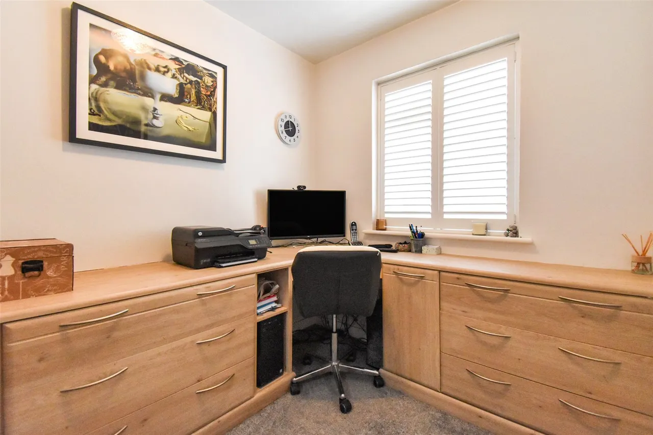 Cranmore Gardens, Aldershot, Hampshire, GU11 3BQ, photo 22