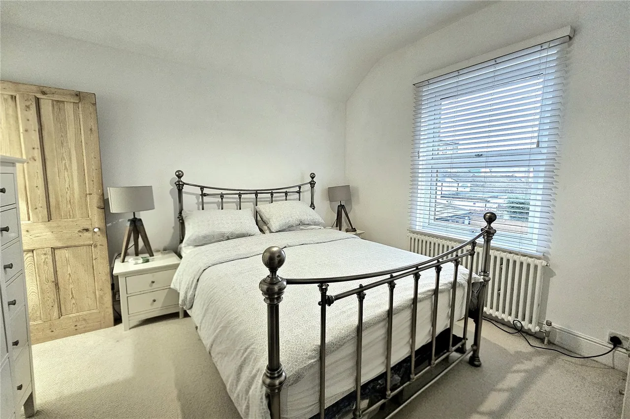Goddards Lane, Camberley, Surrey, GU15 2PX, photo 6