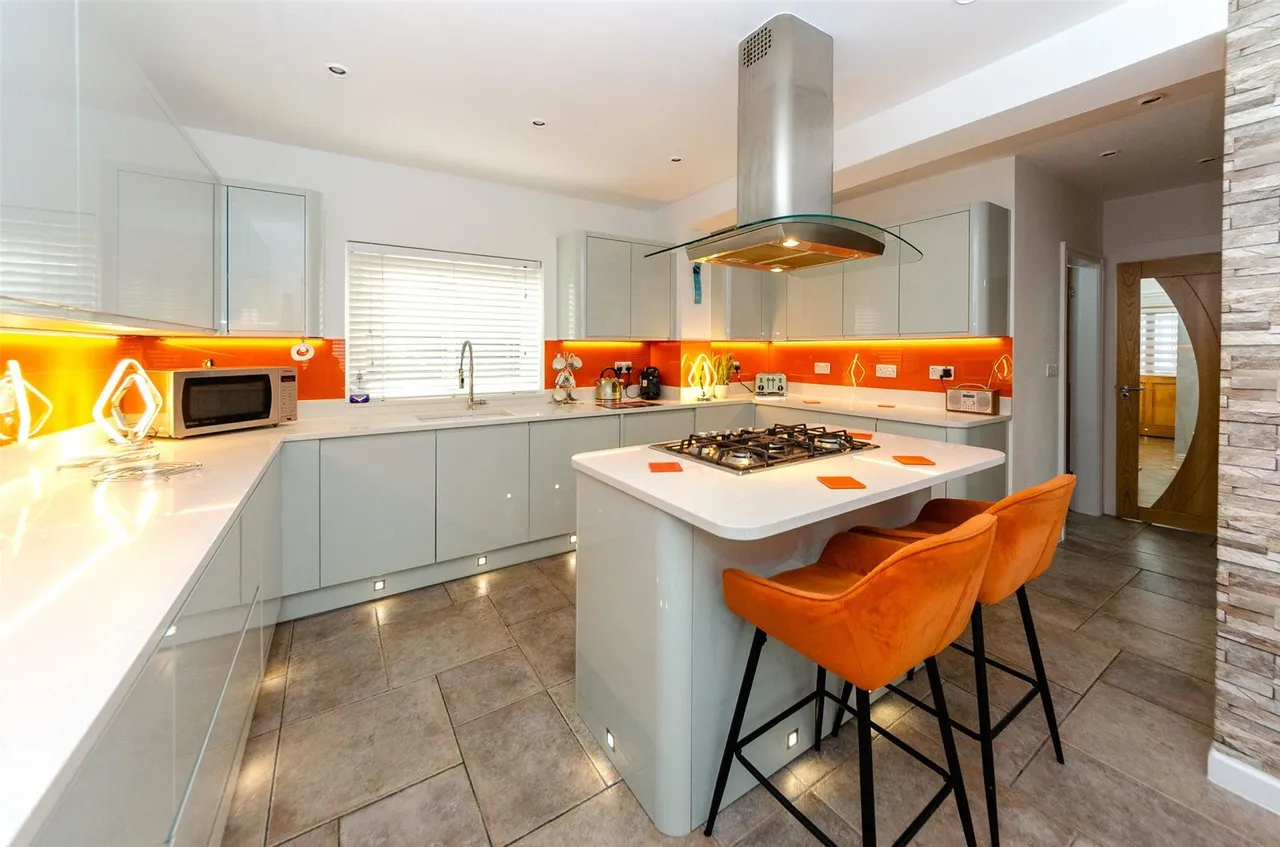 Mostyn Avenue, Llandudno, LL30, photo 4