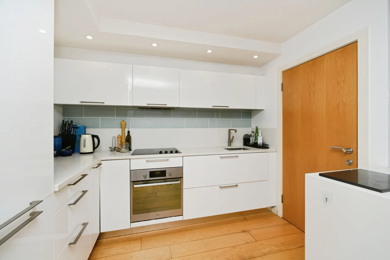 Stoneham Road, Hove, photo 6