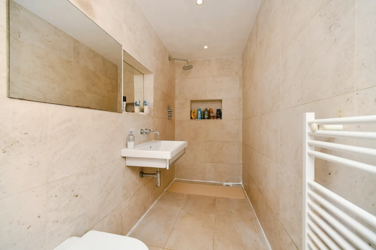 Stoneham Road, Hove, photo 9