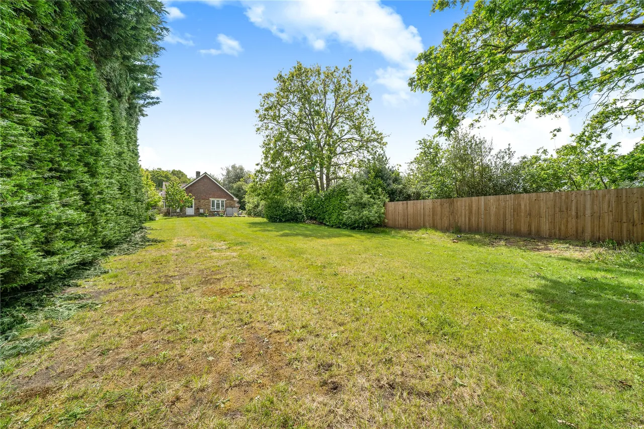 Bisley Green, Bisley, GU24, photo 20