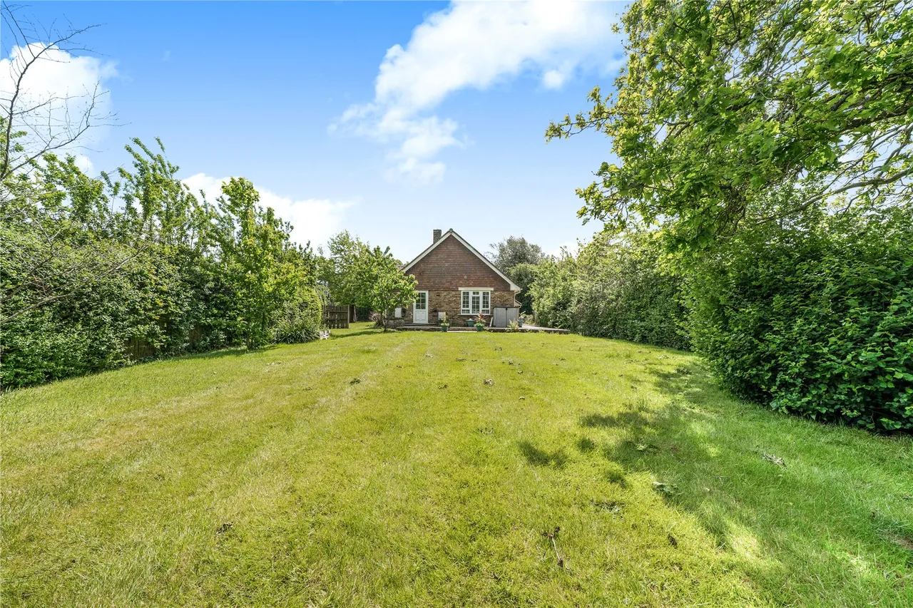 Bisley Green, Bisley, GU24, photo 2