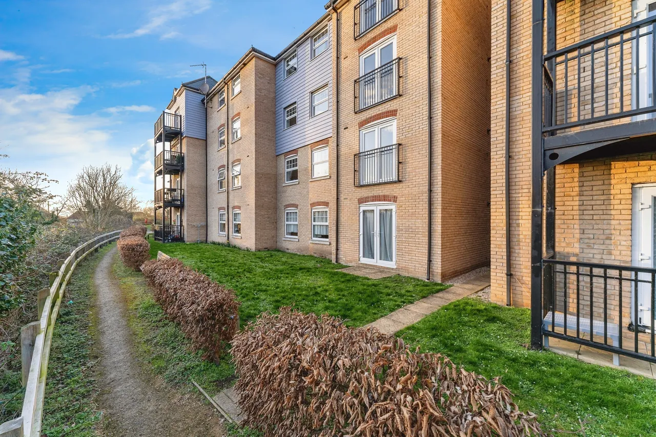 2 bed flat for sale — Dobede Way, Soham, Ely, Cambridgeshire, CB7