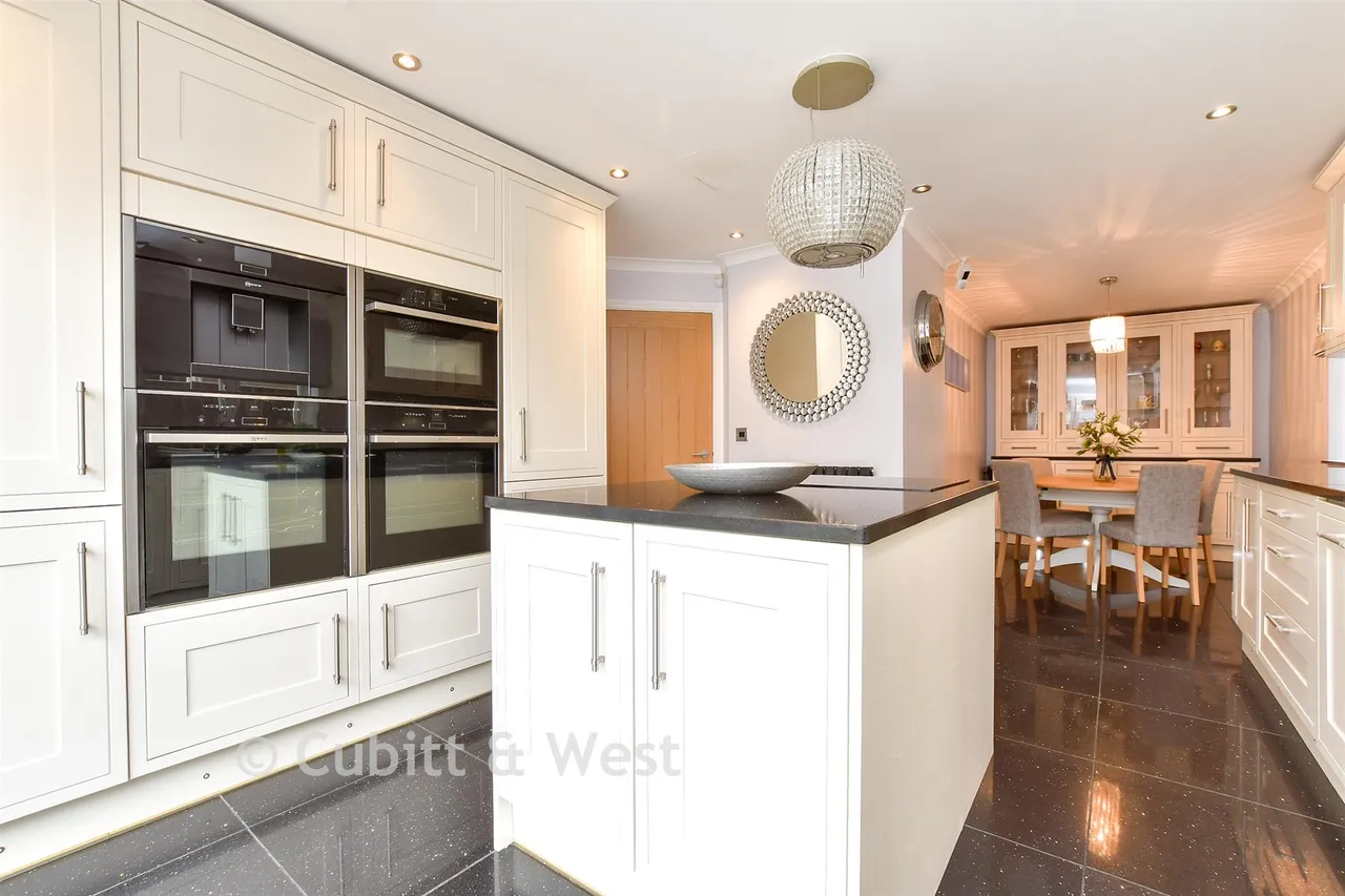 Greenacres, Lower Kingswood, KT20, photo 10