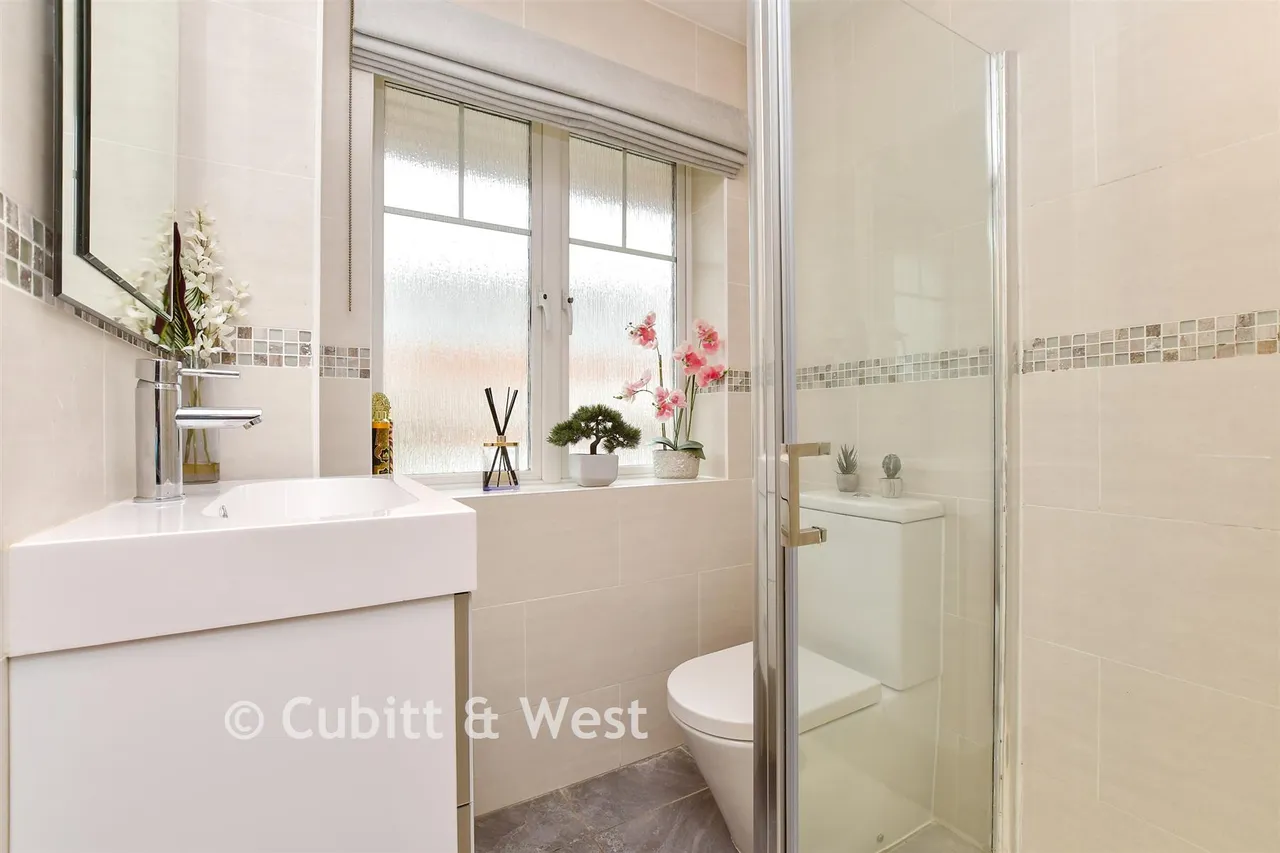 Greenacres, Lower Kingswood, KT20, photo 13