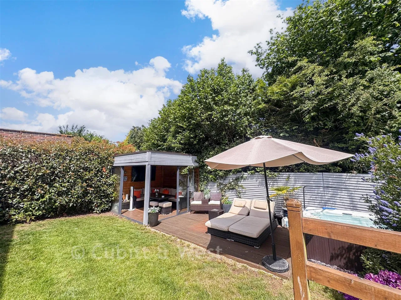 Greenacres, Lower Kingswood, KT20, photo 19