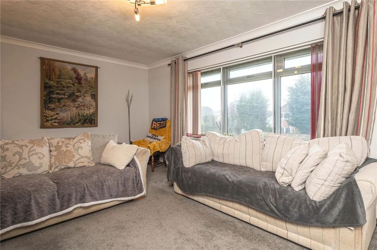 White Lee Road, Batley, WF17, photo 25
