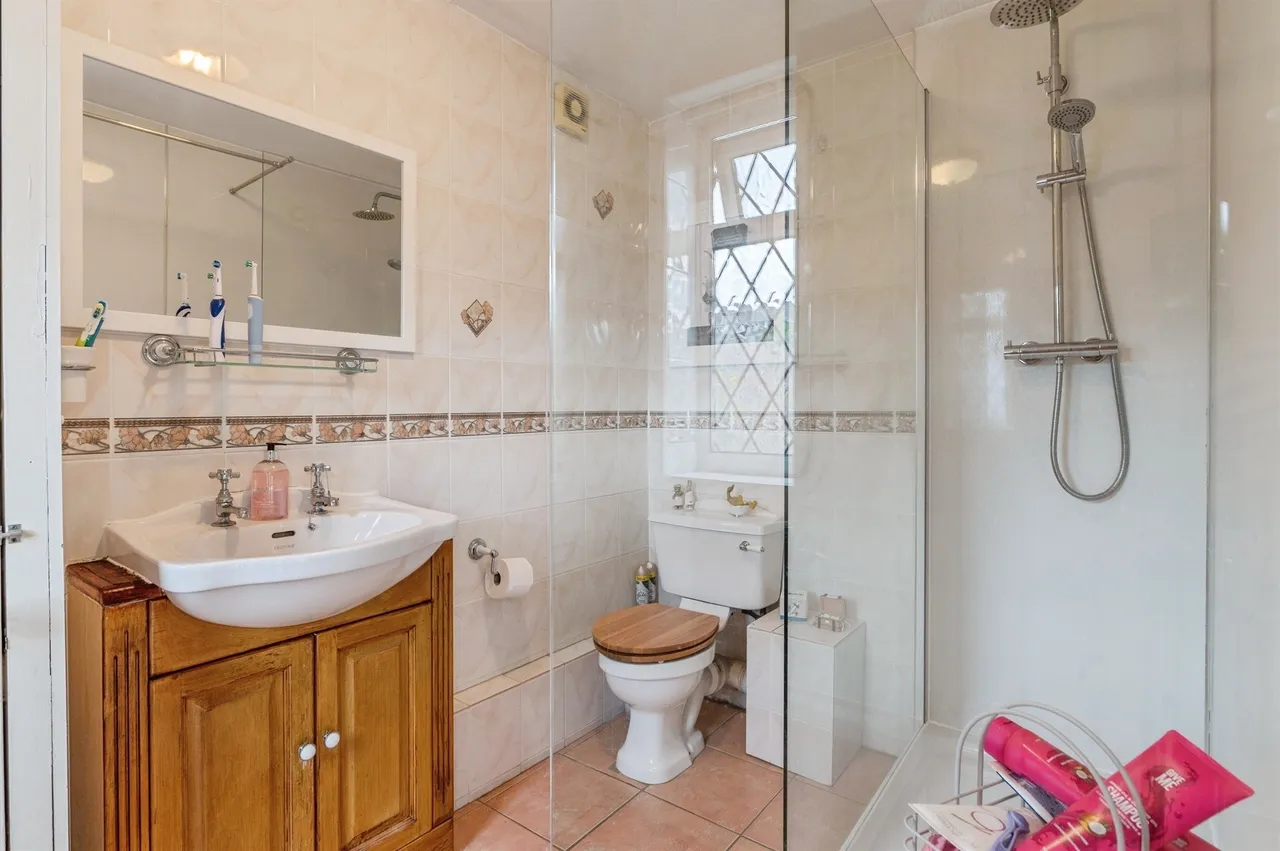 Newtons Close, Rainham, RM13, photo 7